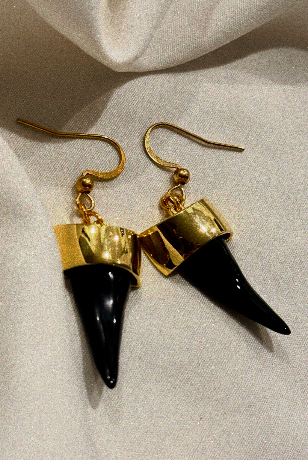 Kuraimonoa Earrings